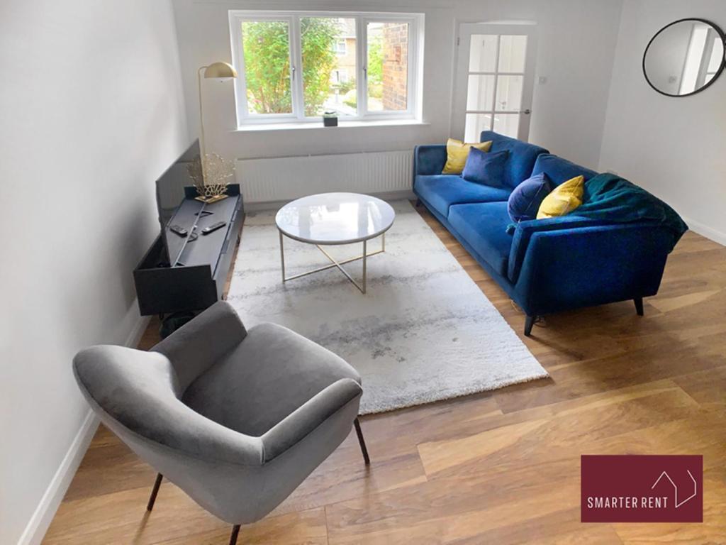 Guildford - 2 Bedroom House West Clandon Extérieur photo